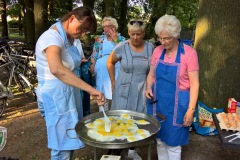 Pfannekuchenfrauen-06
